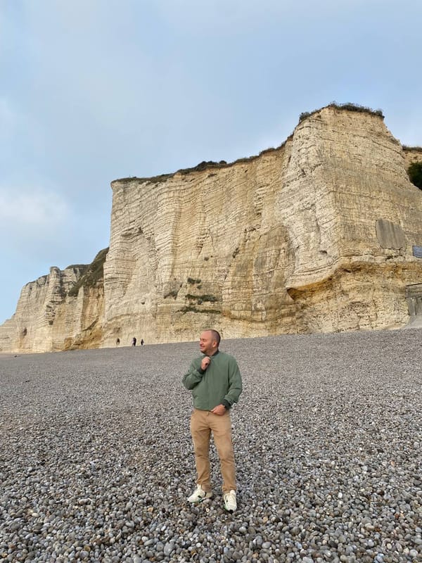 Место всегда вмешивается в текст
